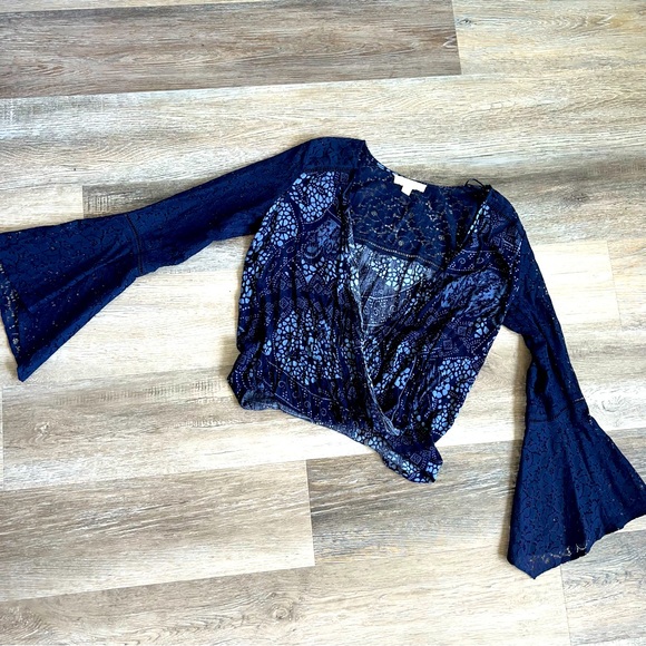 lovestitch Tops - Love Stitch boho lace sleeve wrap crop top